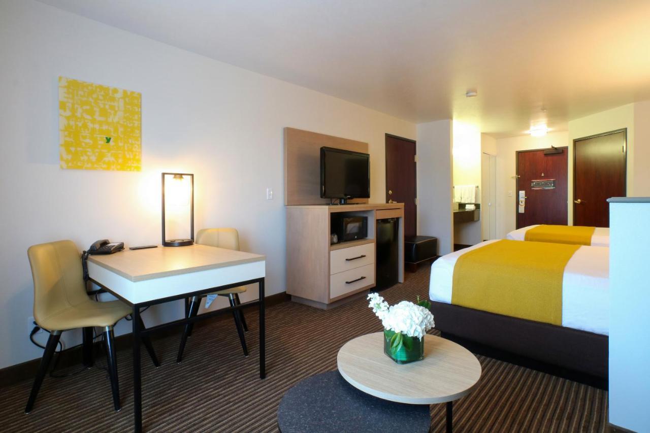 ออกซ์ฟอร์ด สวีท สโปกแคนแวลเลย์ Hotel สโปแคนวัลลีย์ ภายนอก รูปภาพ